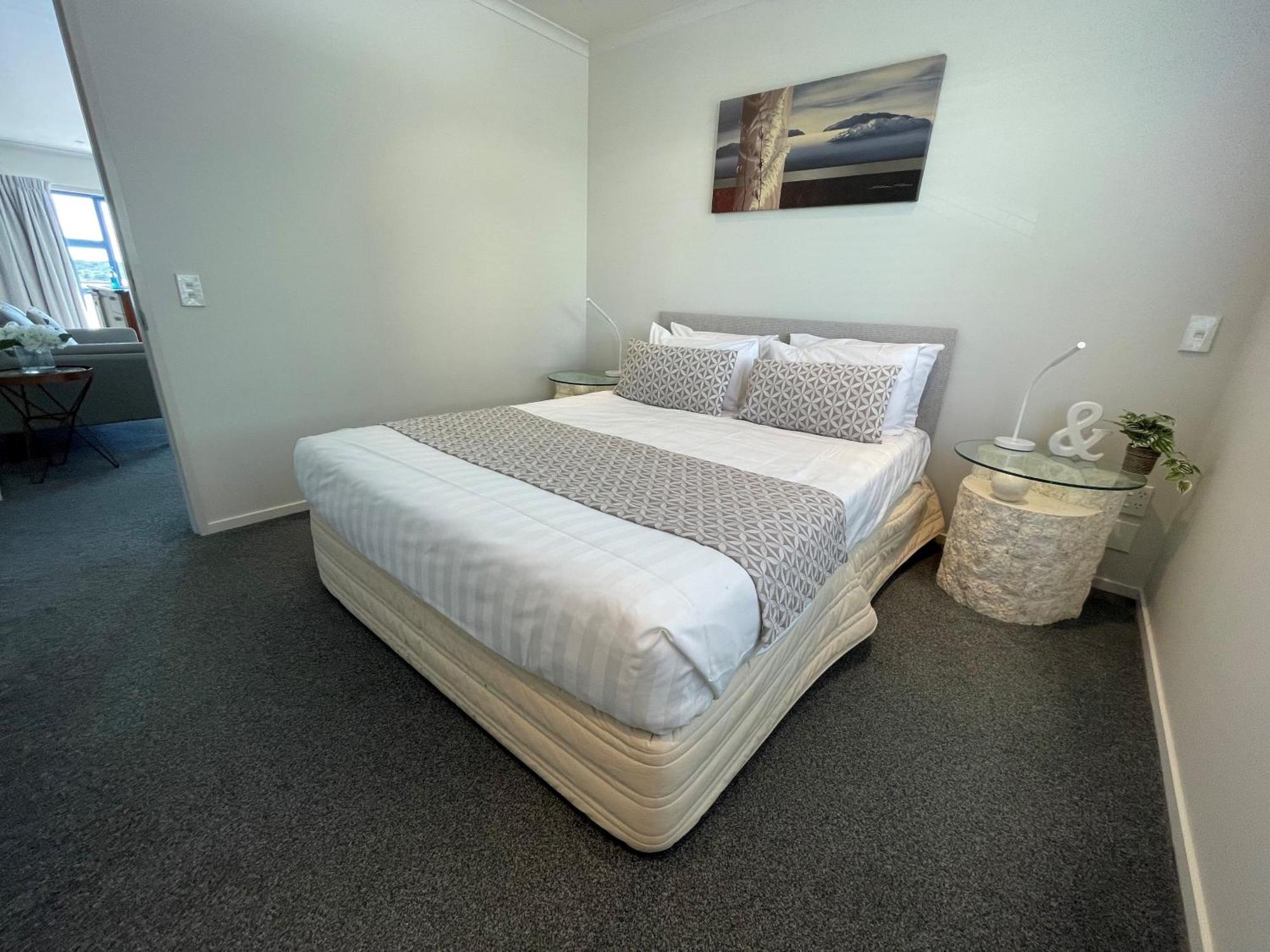 Blue Pacific Apartments Paihia Room photo